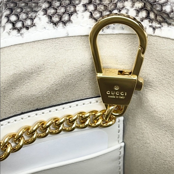 Gucci New With Box Bucket Mini Chain Grey/Ivory Snakeskin Leather Crossbody Pur… - Picture 8 of 12